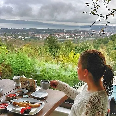Dilek Konagi Hotel Sapanca